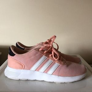 🍑 ADIDAS Peach Lightweight Sneakers - Fits Youth 4/4.5 or Women’s 6/6.5